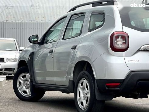 Renault Duster 2020 - фото 11