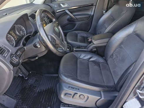 Skoda Octavia 2010 - фото 22