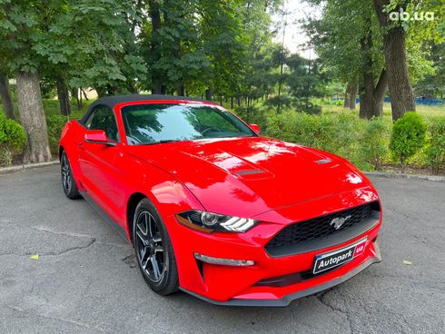 Ford Mustang 2019 красный - фото 7