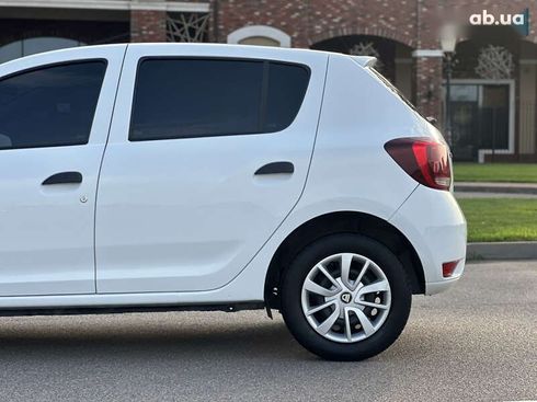 Dacia Sandero 2018 - фото 10