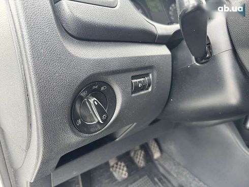 Skoda Fabia 2011 - фото 12