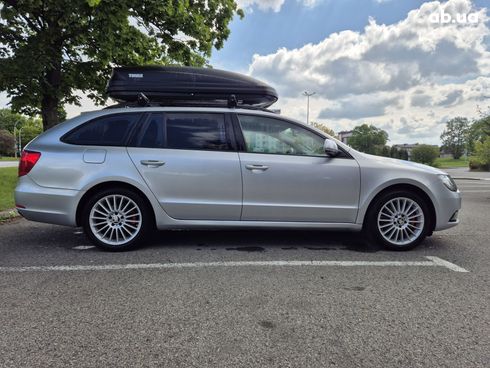 Skoda Superb 2014 серебристый - фото 3
