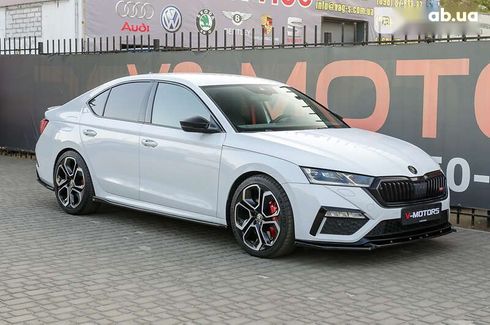 Skoda Octavia 2021 - фото 3