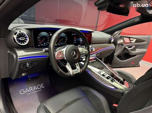 Mercedes-Benz AMG GT 4 2020 - фото 30