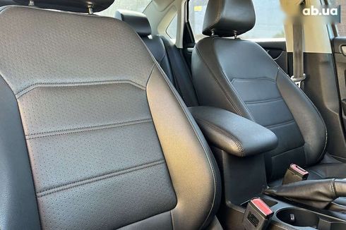 Volkswagen Passat 2014 - фото 28