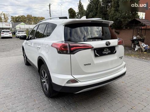 Toyota RAV4 2017 - фото 20
