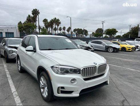 BMW X5 2016 белый - фото 2