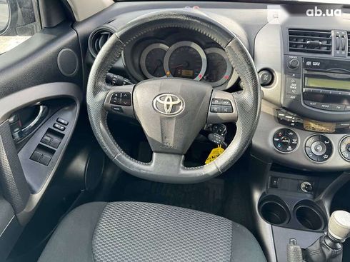 Toyota RAV4 2011 - фото 17