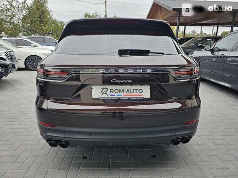 Porsche Cayenne 2021 - фото 28