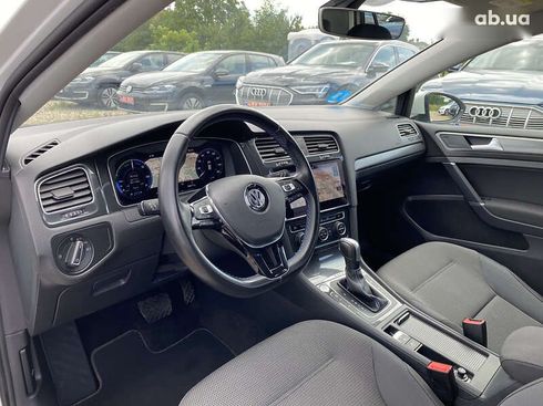 Volkswagen e-Golf 2019 - фото 21