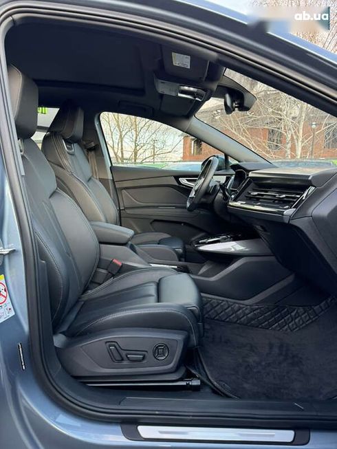 Audi Q4 e-tron 2023 - фото 18