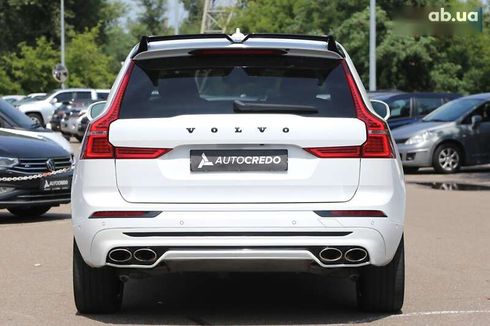 Volvo XC60 2020 - фото 6