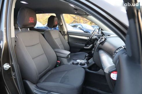 Kia Sorento 2010 - фото 10
