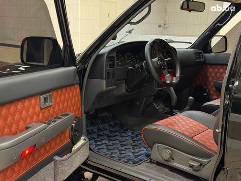 Toyota 4Runner 1994 черный - фото 28