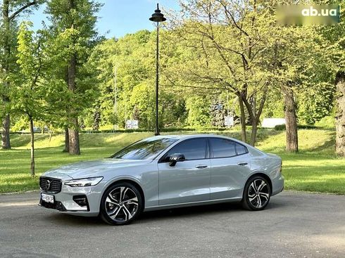 Volvo S60 2024 - фото 3