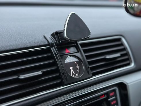 Volkswagen Passat 2016 серый - фото 36