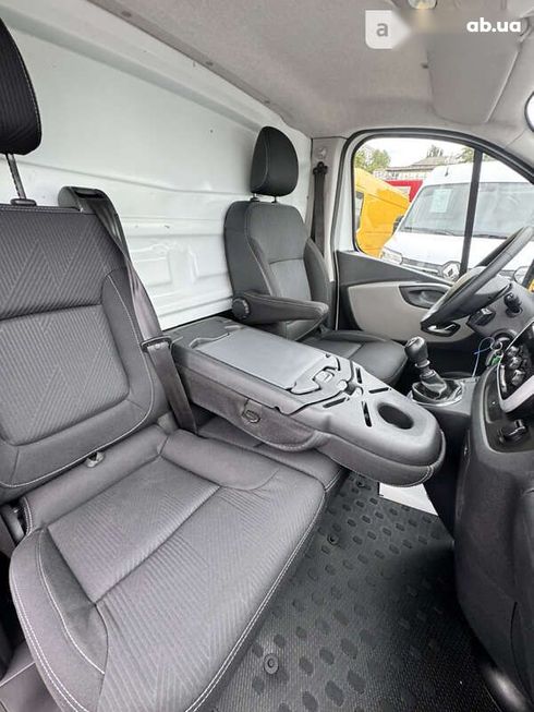 Renault Trafic 2019 - фото 18