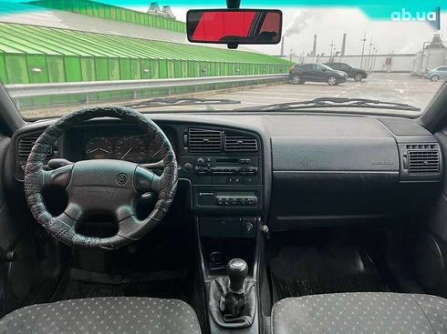 Volkswagen Passat 1994 - фото 13