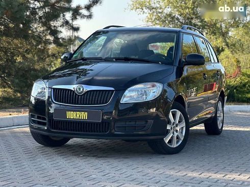 Skoda Fabia 2009 - фото 2