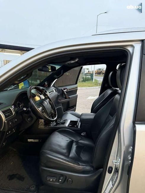 Lexus GX 2019 - фото 22