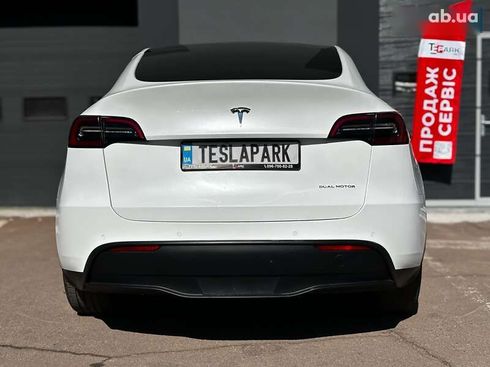 Tesla Model Y 2021 - фото 9