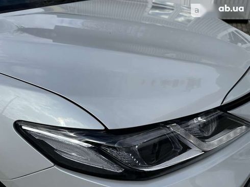 Toyota Camry 2021 - фото 12