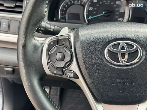 Toyota Camry 2013 - фото 18