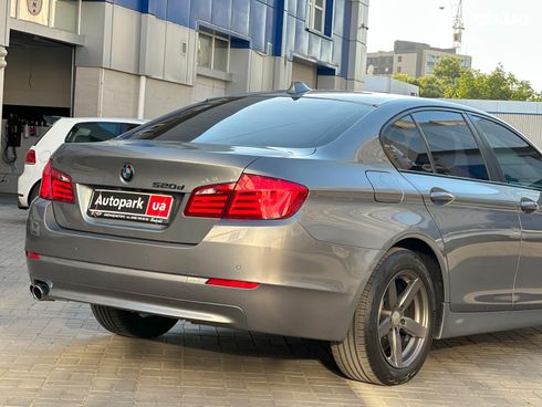 BMW 5 серия 2012 серый - фото 11