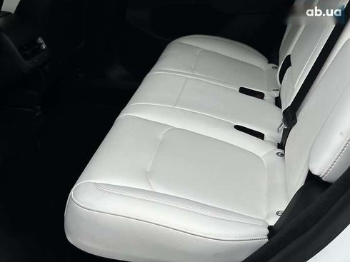 Tesla Model Y 2022 - фото 16