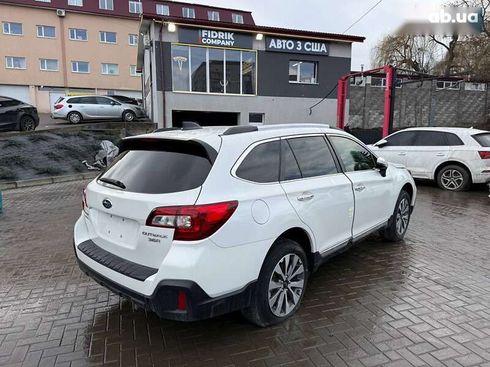 Subaru Outback 2019 - фото 3