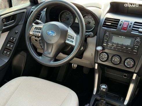 Subaru Forester 2014 белый - фото 20