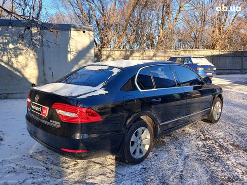 Skoda Superb 2013 черный - фото 5