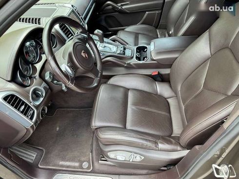 Porsche Cayenne 2011 - фото 22
