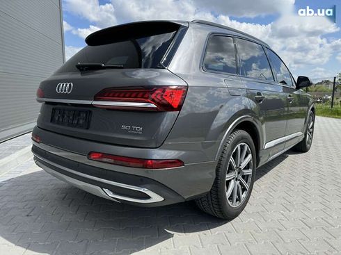 Audi Q7 2020 - фото 17