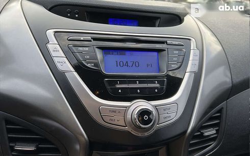 Hyundai Elantra 2013 - фото 17