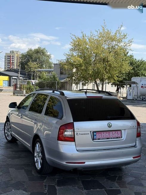 Skoda Octavia 2011 - фото 7