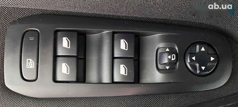 Peugeot 308 2020 - фото 27