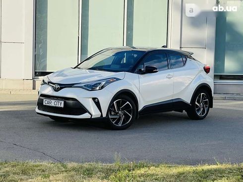 Toyota C-HR 2020 - фото 2