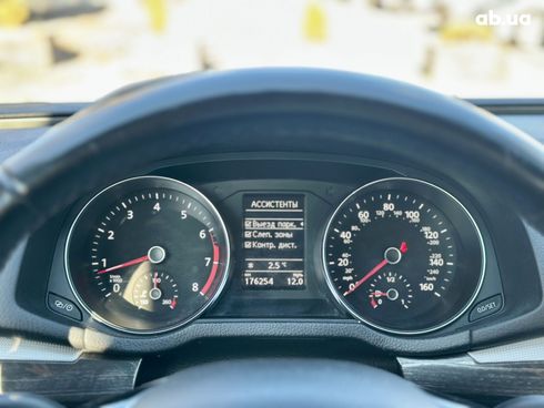 Volkswagen Passat 2018 белый - фото 13