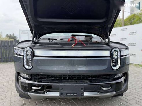 Rivian R1S 2023 - фото 9