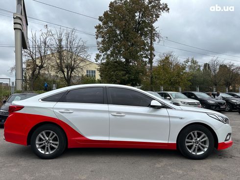 Hyundai Sonata 2016 белый - фото 14