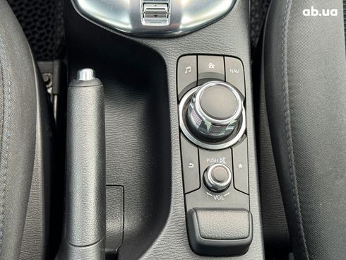 Toyota Yaris 2017 синий - фото 30