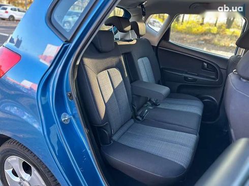 Kia Venga 2010 - фото 17