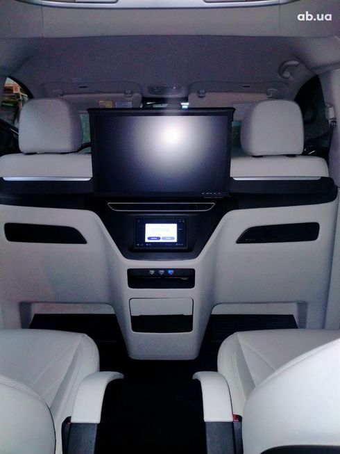 Hyundai Grand Starex 2018 черный - фото 9