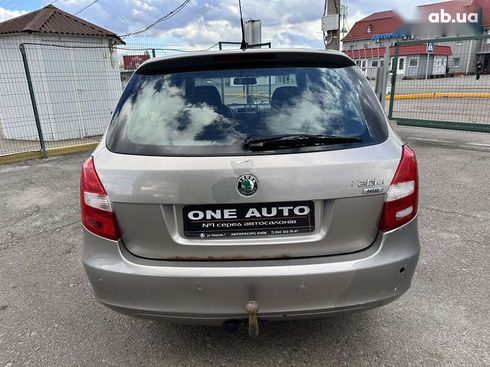 Skoda Fabia 2008 - фото 9