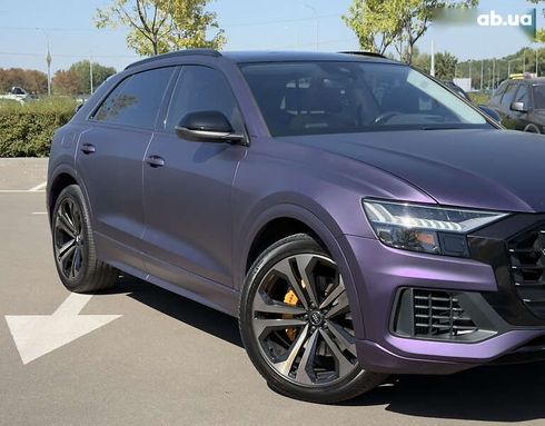 Audi Q8 2021 - фото 4