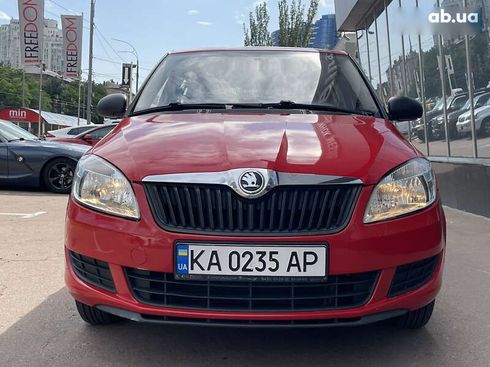 Skoda Fabia 2014 - фото 8