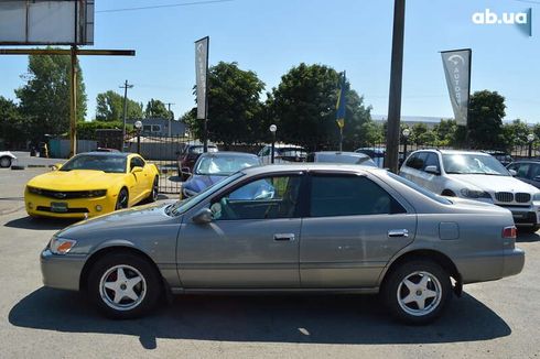 Toyota Camry 2000 - фото 8