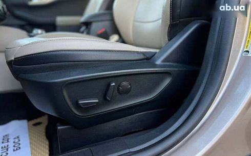 Ford Escape 2020 - фото 12