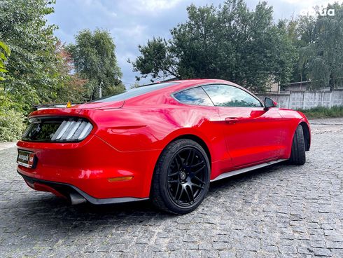 Ford Mustang 2017 красный - фото 10
